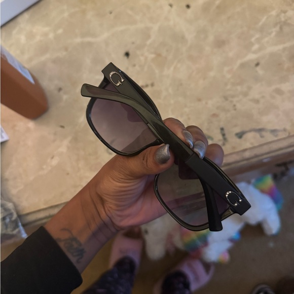 Guess sunglasses - Picture 4 of 4